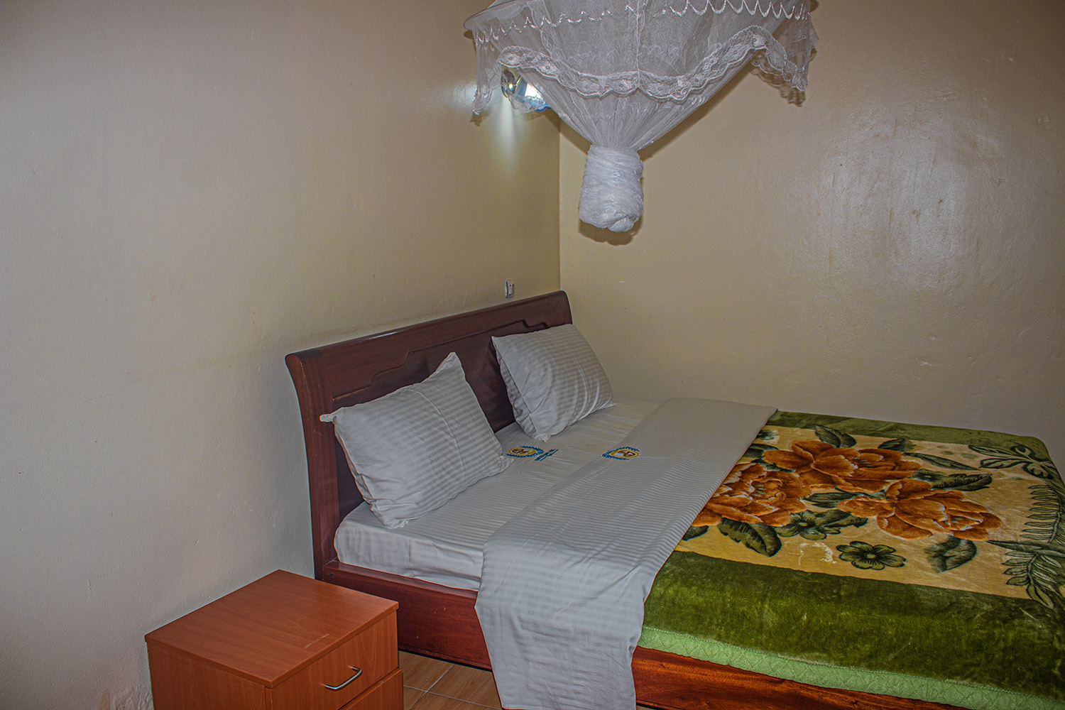 Room Image 4