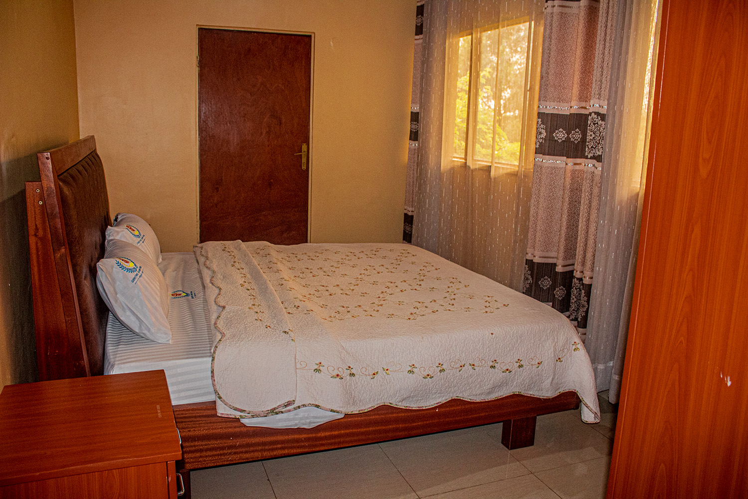 Room Image 4